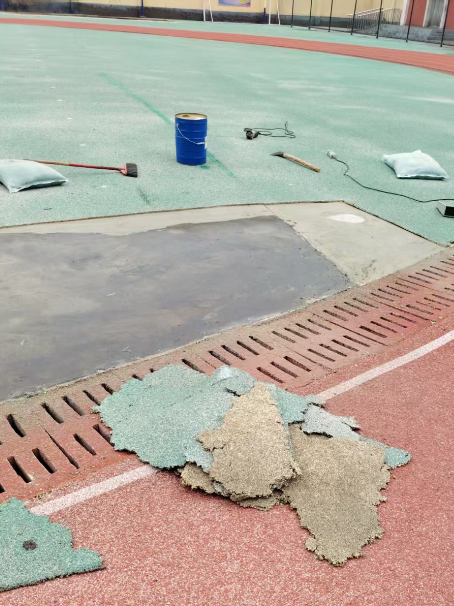 安康球场翻新维修补、球场翻新修补改造